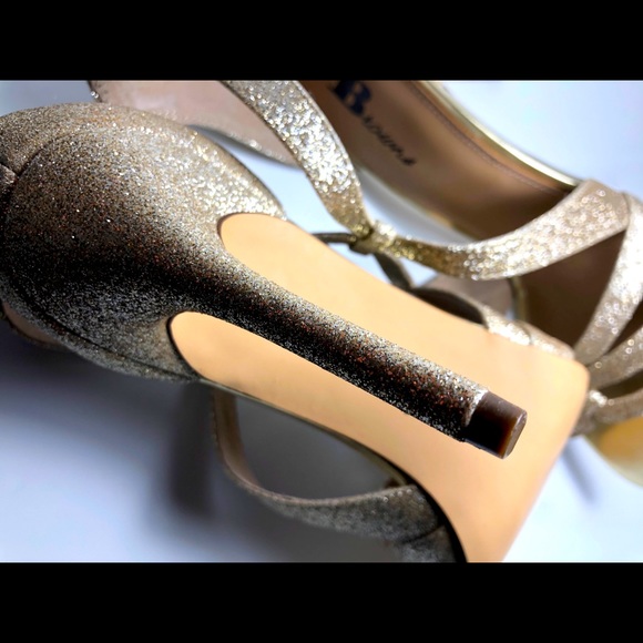 Brand new gorgeous shoes by Browns (Canada) - Picture 14 of 16